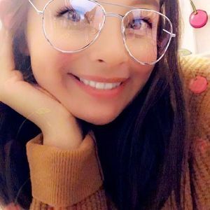 Meet your Posher, Jasmine